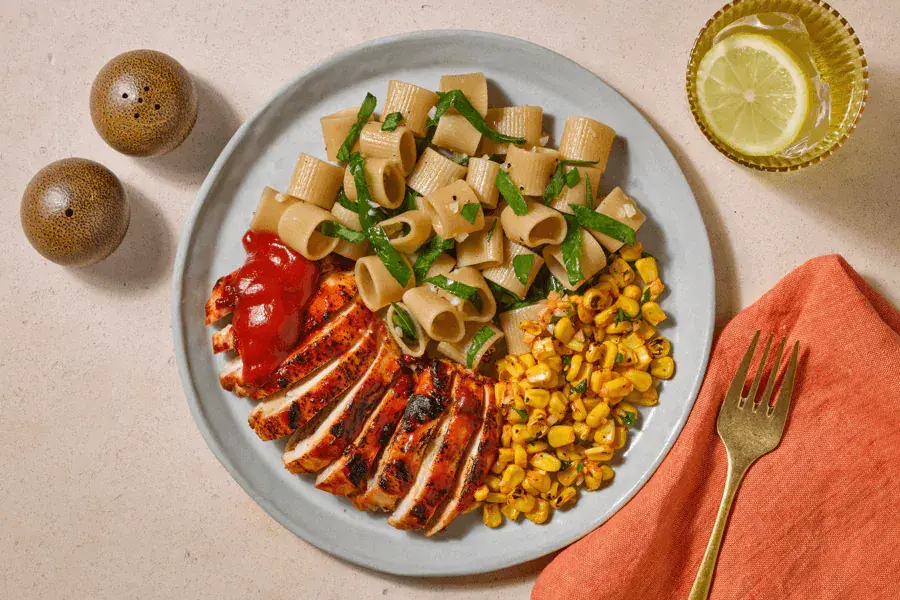 Smoky BBQ Chicken With Spinach Rigatoni