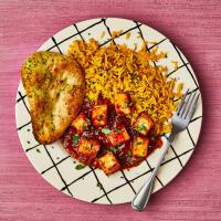Paneer Pathia With Turmeric Rice And Naan