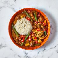 Fragrant Chicken Breast Massaman With Peanuts & Rice