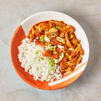 White Chilli Chicken Thigh With Rice & Salsa Roja